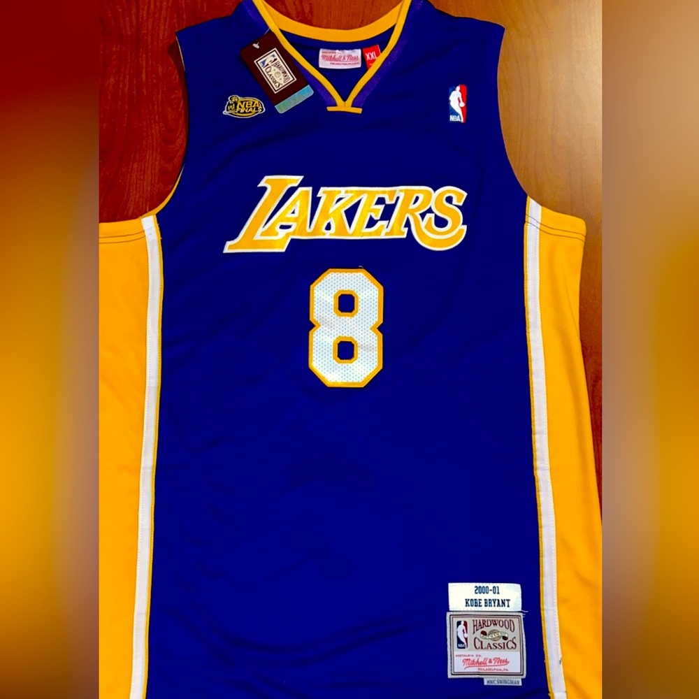 Kobe Bryant #8 Middle of his 3Peat with Shaq 2001. Kobe Bean. RIP to a Goat.